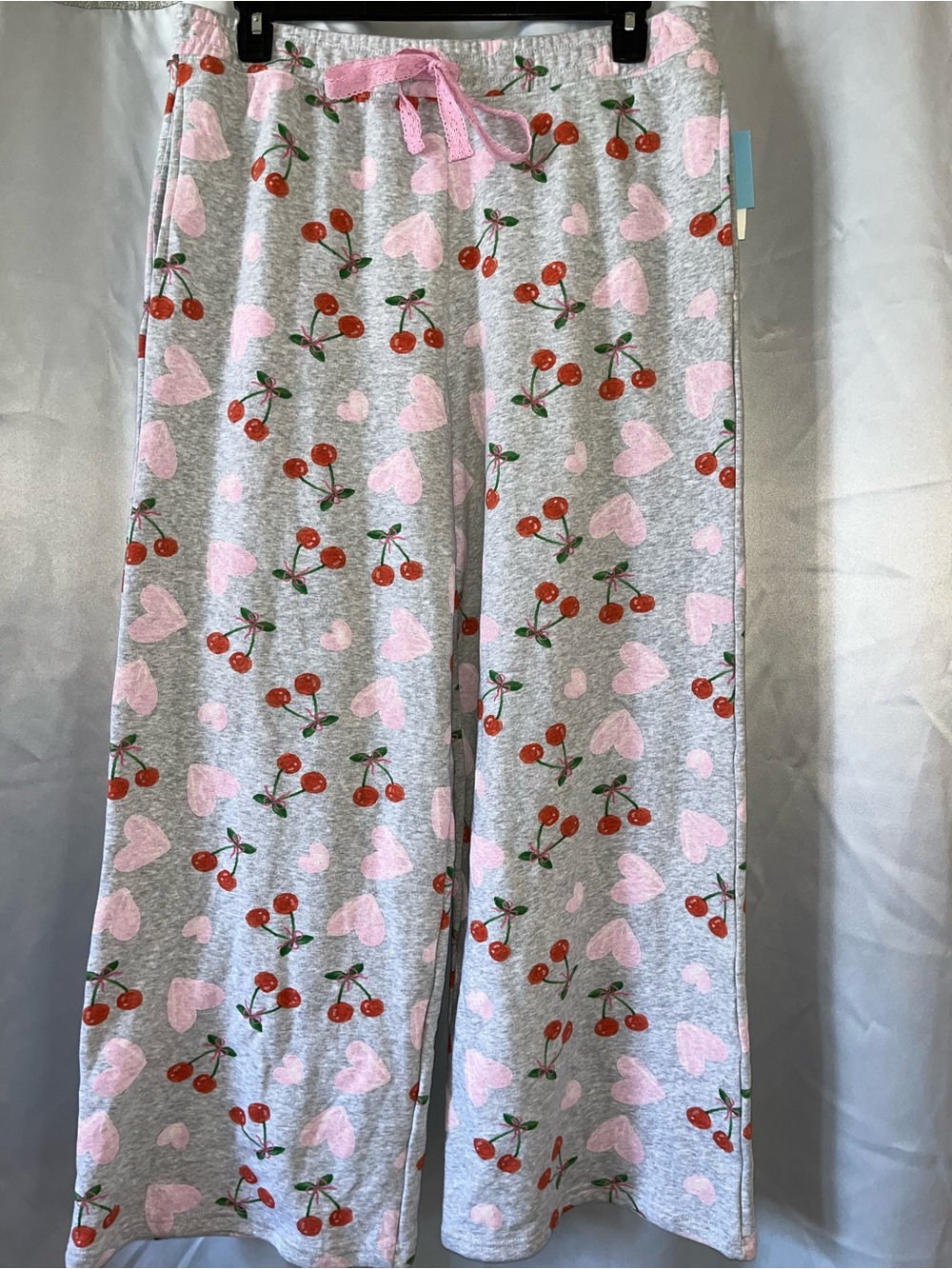 Zoe + Liv Women's Cherry Heart Fleece Graphic Pull-on Pants